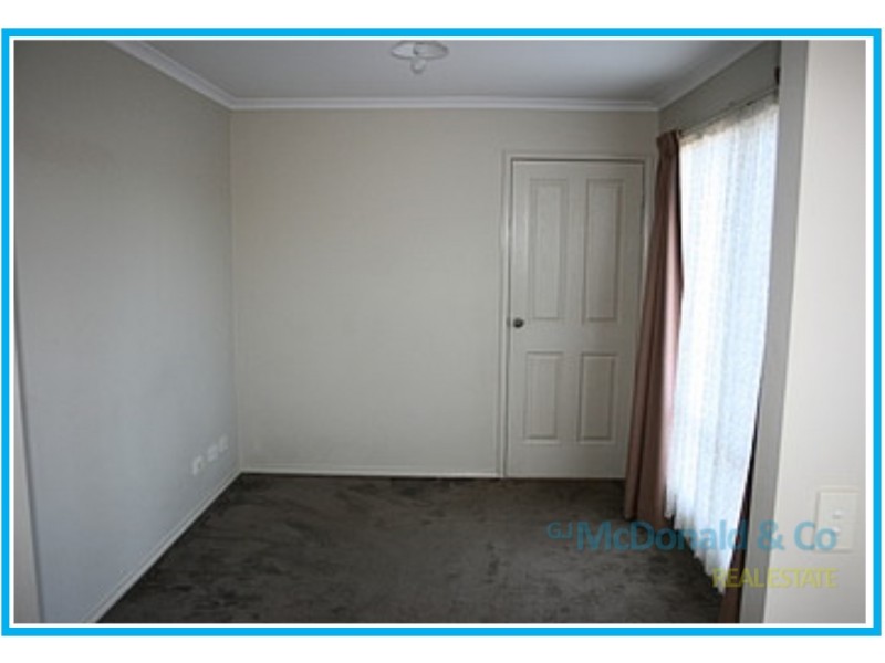 4 Peppertree Rise, Waurn Ponds VIC 3216