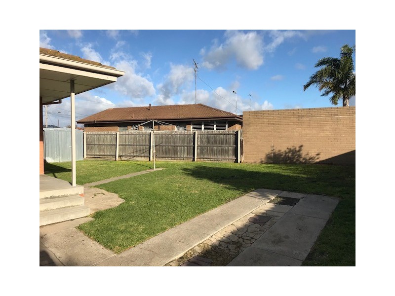 1 Norfolk Crescent, Corio VIC 3214