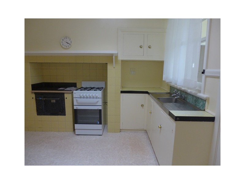 22 Malvern Grove, Manifold Heights VIC 3218