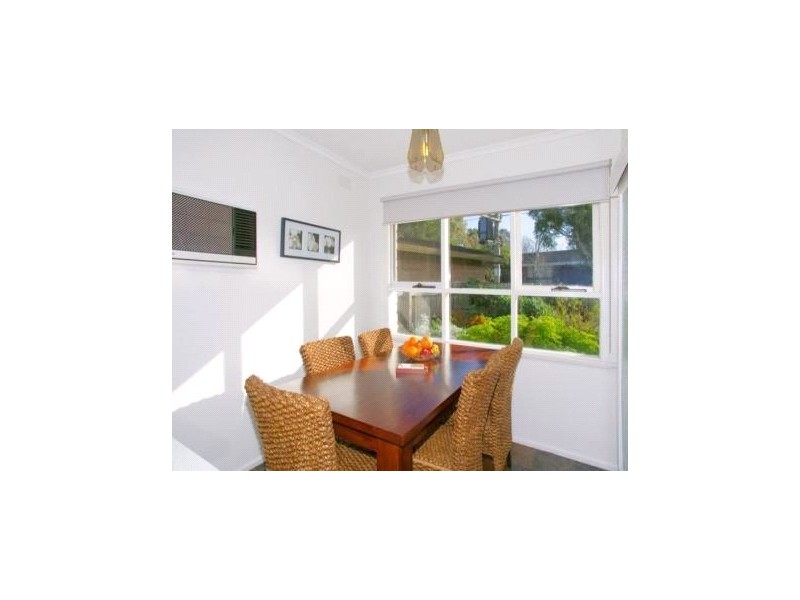 1 Elliot Avenue, Highton VIC 3216