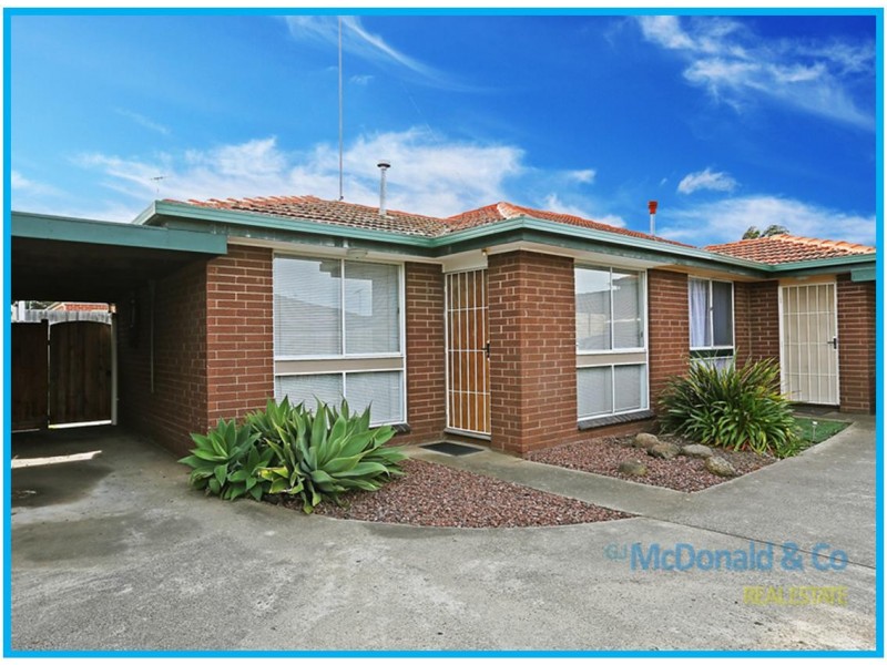 2/8 Casaceli Court, Whittington VIC 3219