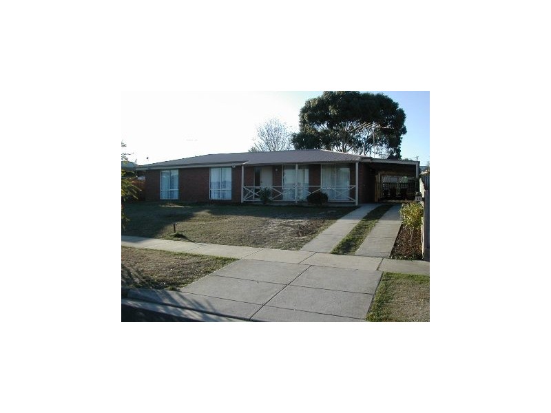 10 Mulholland Crescent, Grovedale VIC 3216