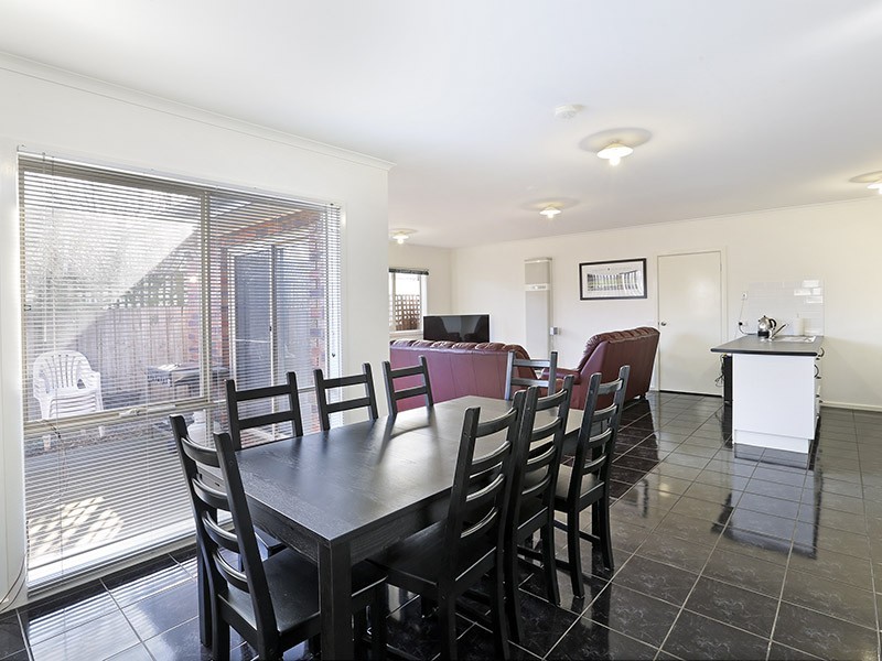 2/5 Weddell Road, North Geelong VIC 3215