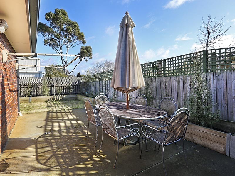 2/5 Weddell Road, North Geelong VIC 3215