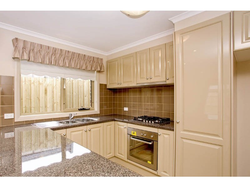 2/14 Regent Street, Belmont VIC 3216