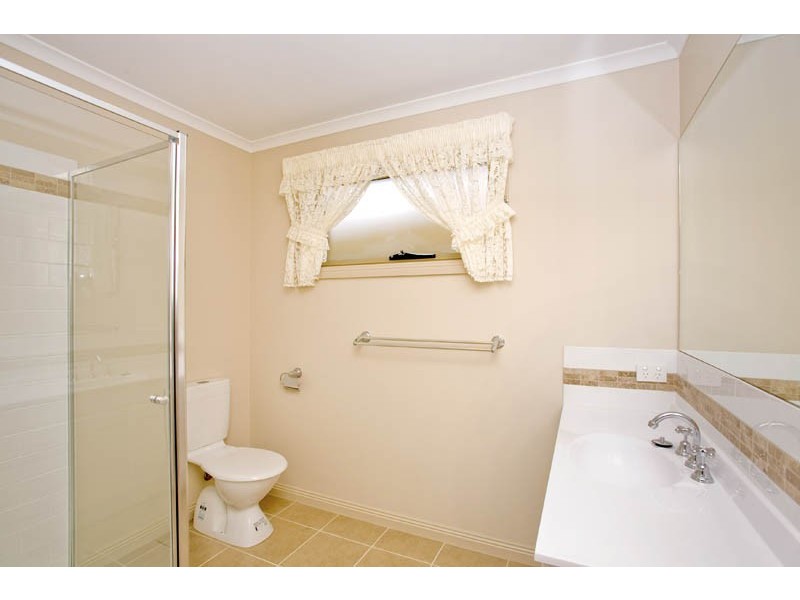 2/14 Regent Street, Belmont VIC 3216