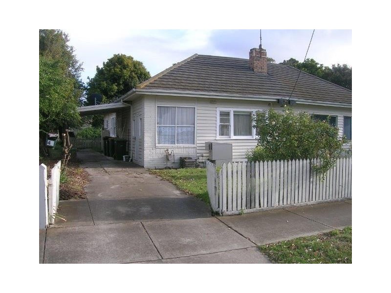 45 The Esplanade, North Shore VIC 3214