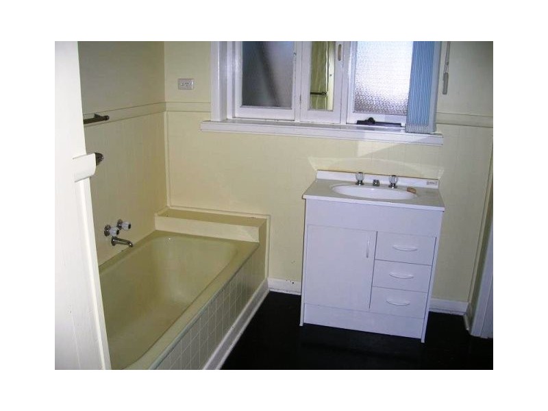 35 Church Street, Geelong West VIC 3218