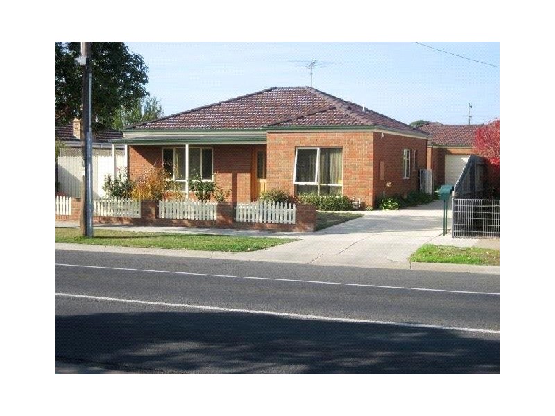 1/23 Vines Road, Hamlyn Heights VIC 3215