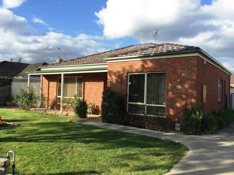 1/23 Vines Road, Hamlyn Heights VIC 3215