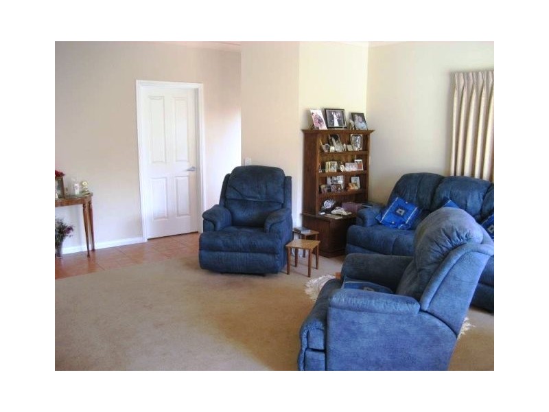 1/23 Vines Road, Hamlyn Heights VIC 3215