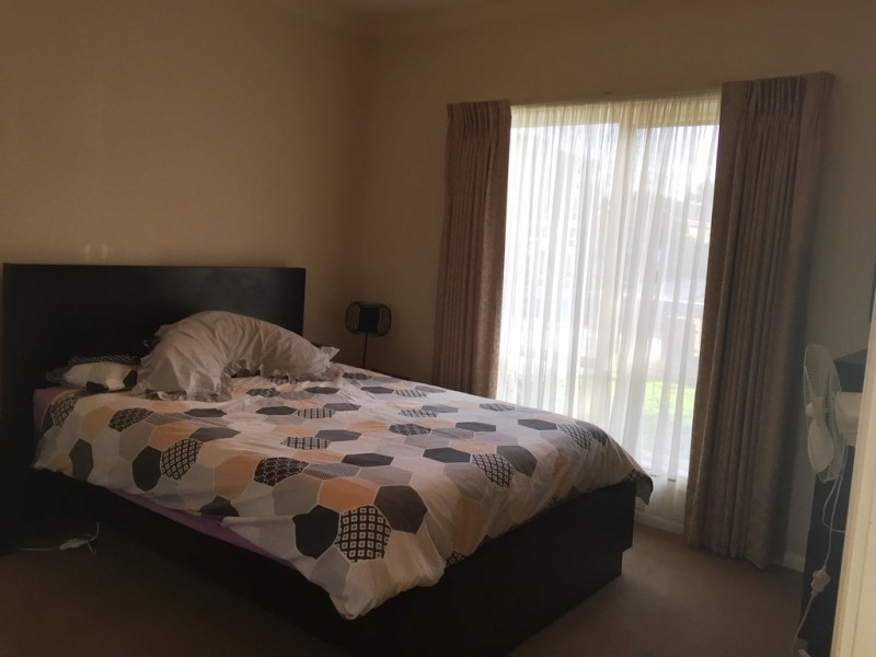 1/23 Vines Road, Hamlyn Heights VIC 3215