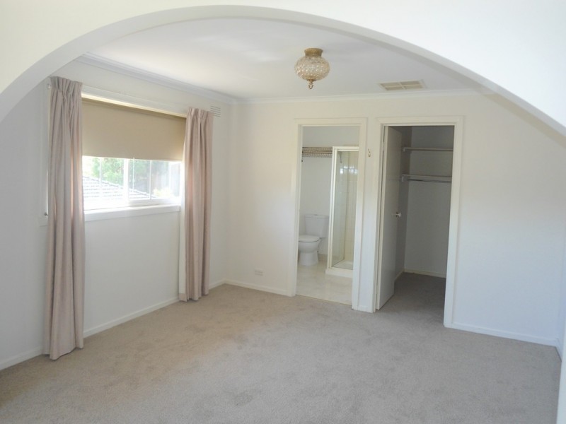 34 Queenspark Road, Newtown VIC 3220