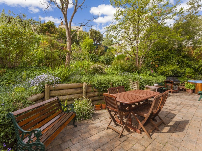 34 Queenspark Road, Newtown VIC 3220