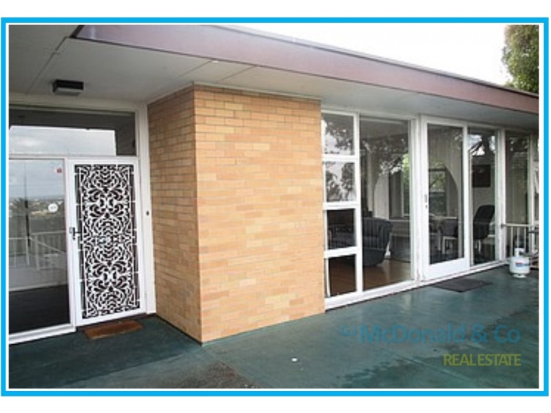 10 Linton Lane, Highton VIC 3216
