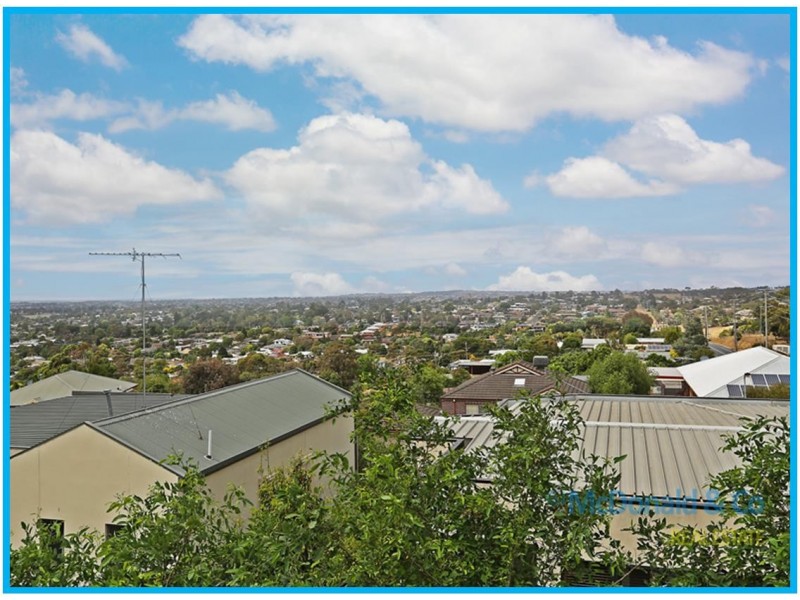 1/44 Scenic Road, Highton VIC 3216