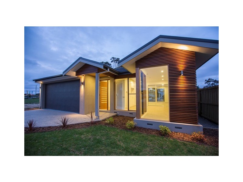 7 McCabe Doyle, North Geelong VIC 3215