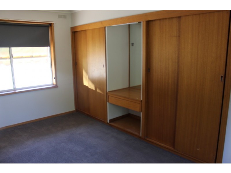 00 Bostock Reservoir Keepers House, Shaws Road, Ballan VIC 3342