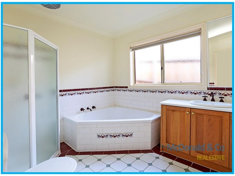 2/50 Barwon Boulevard, Highton VIC 3216