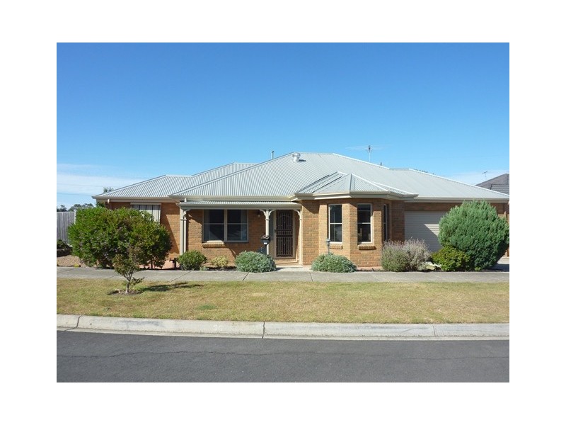 1 Cedarville Close, Highton VIC 3216