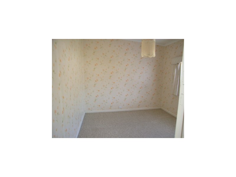 6 Lancaster Avenue, Newtown VIC 3220