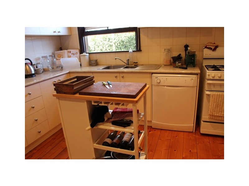 18 Fagg Street, Thomson VIC 3219