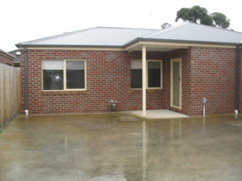 2/8-10 Breadalbane Street, Newcomb VIC 3219