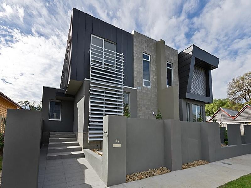 2B Huntingdon Street, Newtown VIC 3220