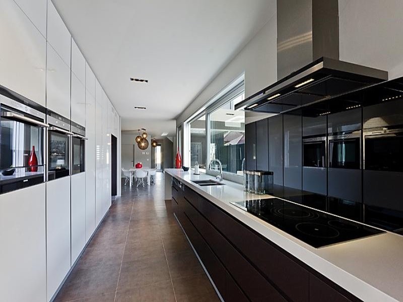 2B Huntingdon Street, Newtown VIC 3220