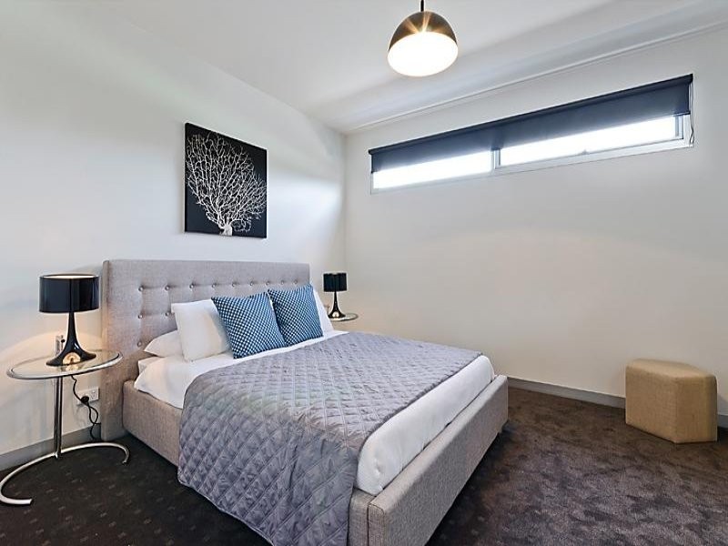 2B Huntingdon Street, Newtown VIC 3220