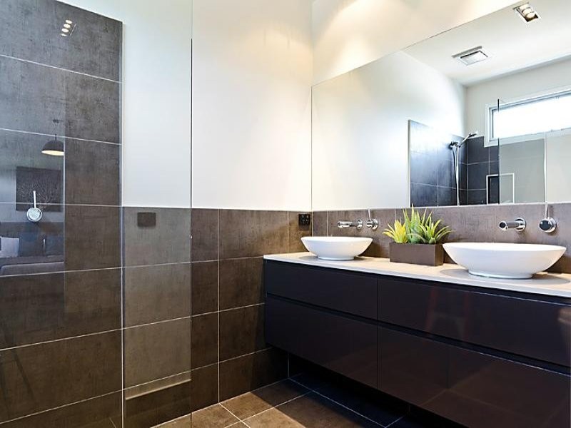 2B Huntingdon Street, Newtown VIC 3220