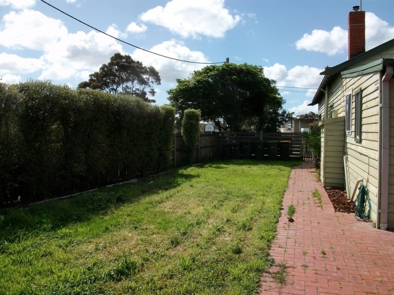 22 Richmond Crescent, East Geelong VIC 3219