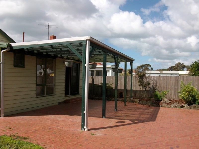 22 Richmond Crescent, East Geelong VIC 3219