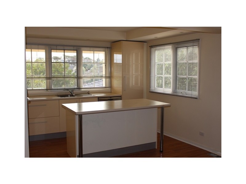 4 Heathfield Court, Newtown VIC 3220