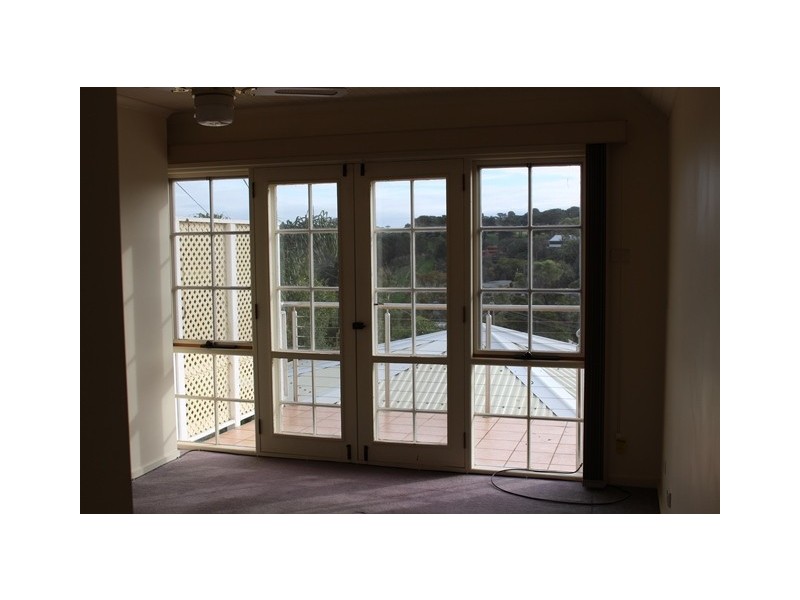 4 Heathfield Court, Newtown VIC 3220