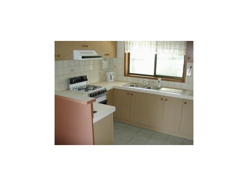 1/30-32 Enfield Drive, St Albans Park VIC 3219