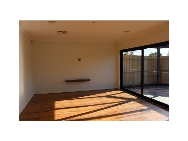 8a Yooringa Avenue, Norlane VIC 3214