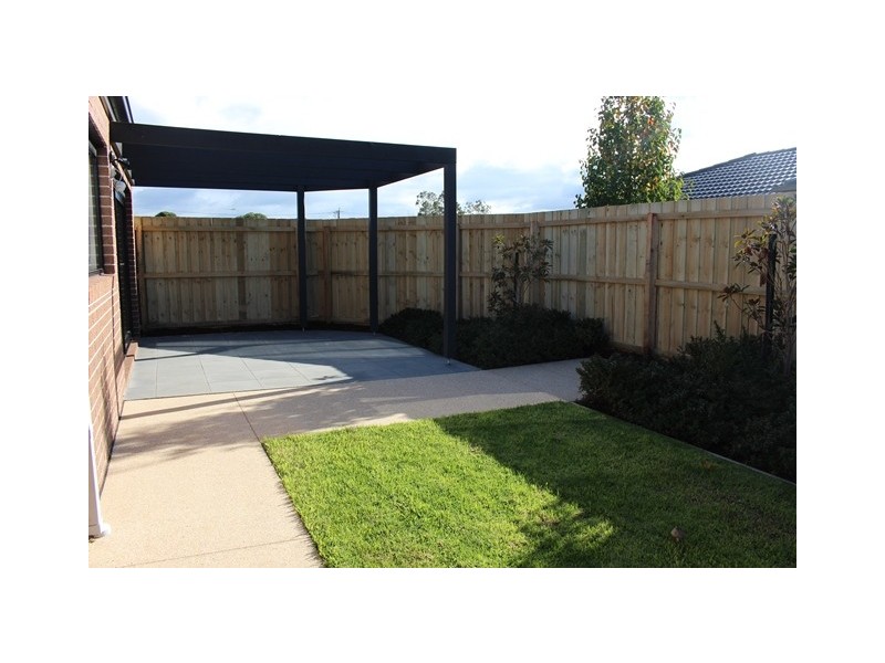 8a Yooringa Avenue, Norlane VIC 3214