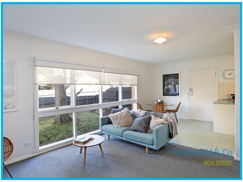 1/13 St Elmo Crescent, Highton VIC 3216
