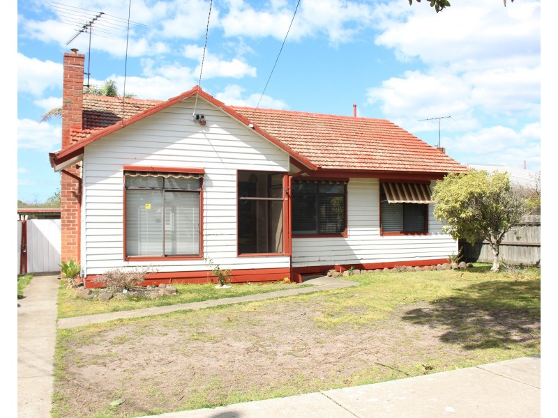 14 Stradbroke Street, Norlane VIC 3214