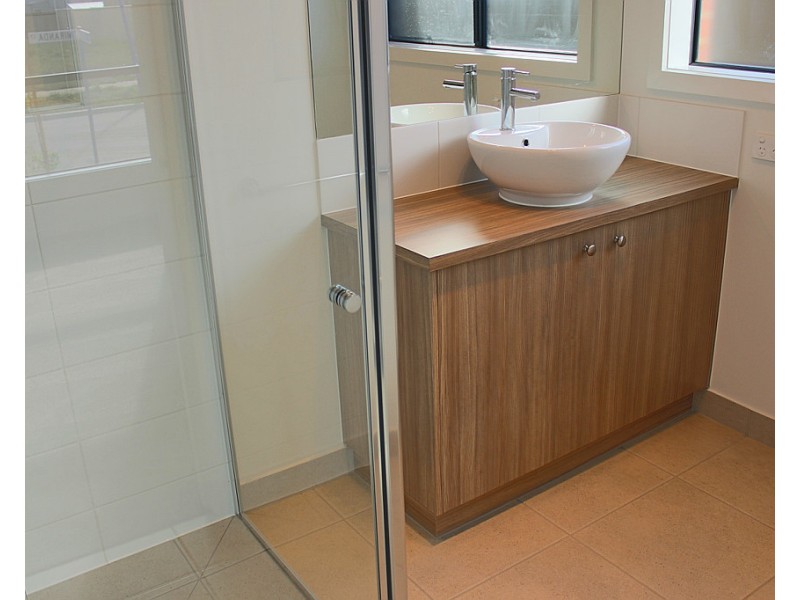 6 Miranda Crescent, St Leonards VIC 3223