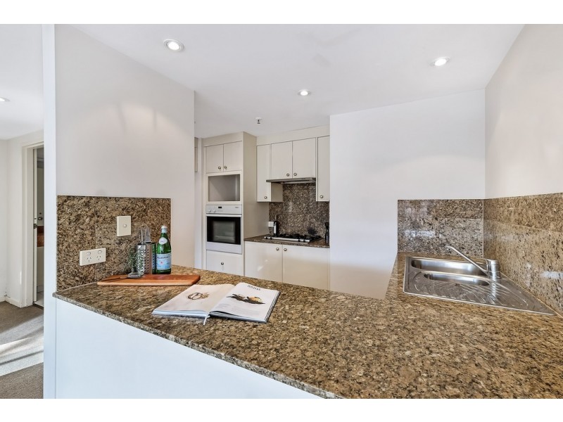 705 / 28 Harbour Street, Sydney NSW 2000