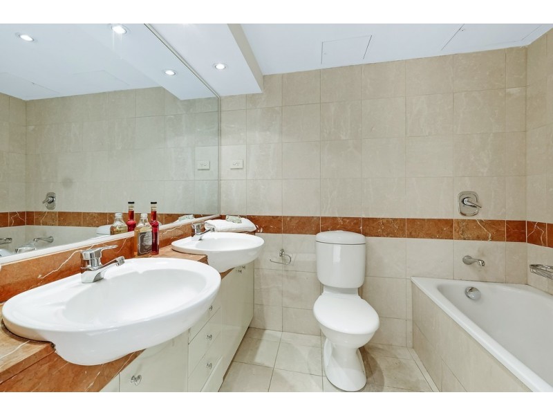 705 / 28 Harbour Street, Sydney NSW 2000