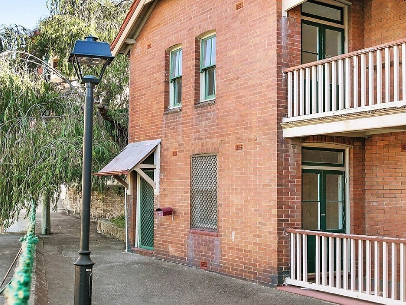 15 – 33A Dalgety Road, Millers Point NSW 2000