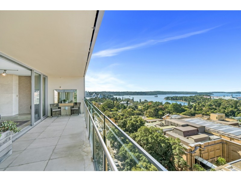 1302 / 185 Macquarie Street, Sydney NSW 2000