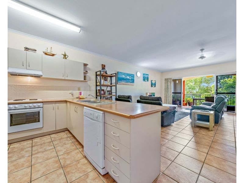 13/20 Island Drive, Cannonvale QLD 4802