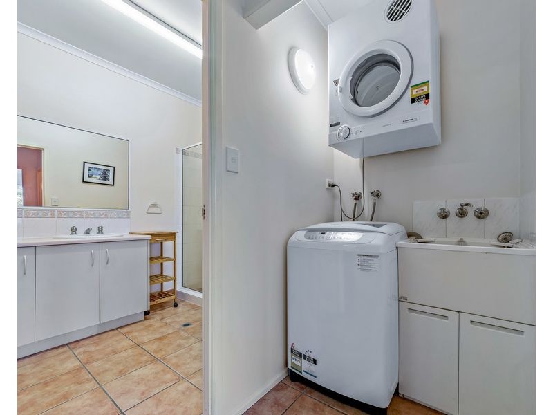 13/20 Island Drive, Cannonvale QLD 4802