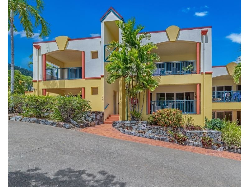 13/20 Island Drive, Cannonvale QLD 4802
