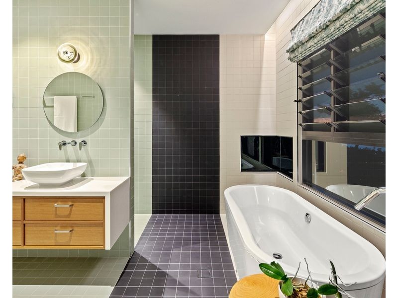 7 Forest Lane, Airlie Beach QLD 4802