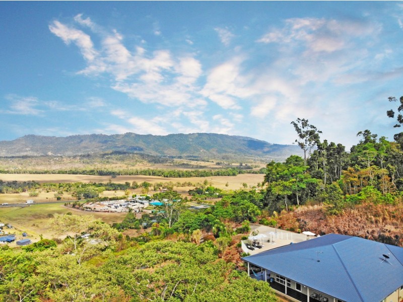 101 Kookaburra Drive, Cannon Valley QLD 4800